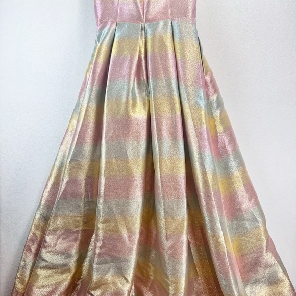 Betsey Johnson Metallic Gown Size 8 Rainbow Sweetheart-Neck Strapless Prom Dress - Picture 12 of 15